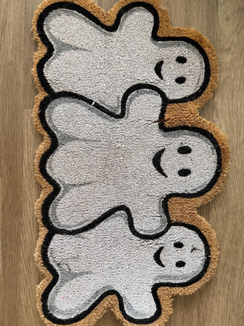 Cute Ghost Trio Wall Mat - White & Brown Home Decor